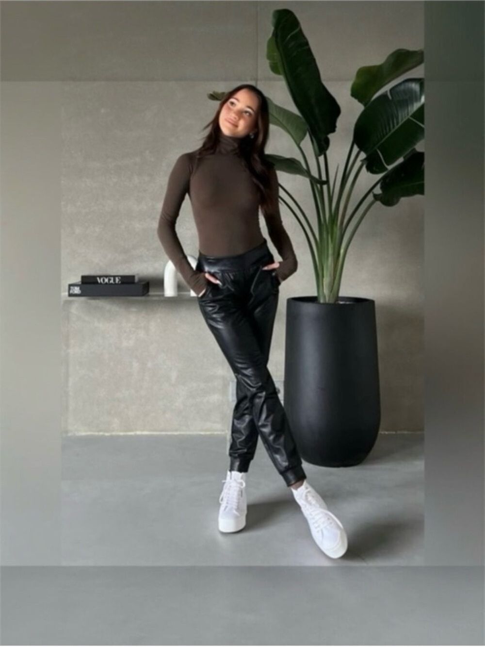 Commando faux leather joggers black size small relaxed fit pockets chic